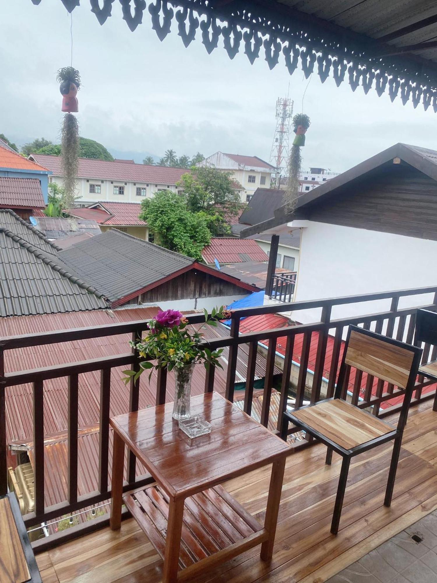 Vang Vieng Victory Hostel Exterior photo