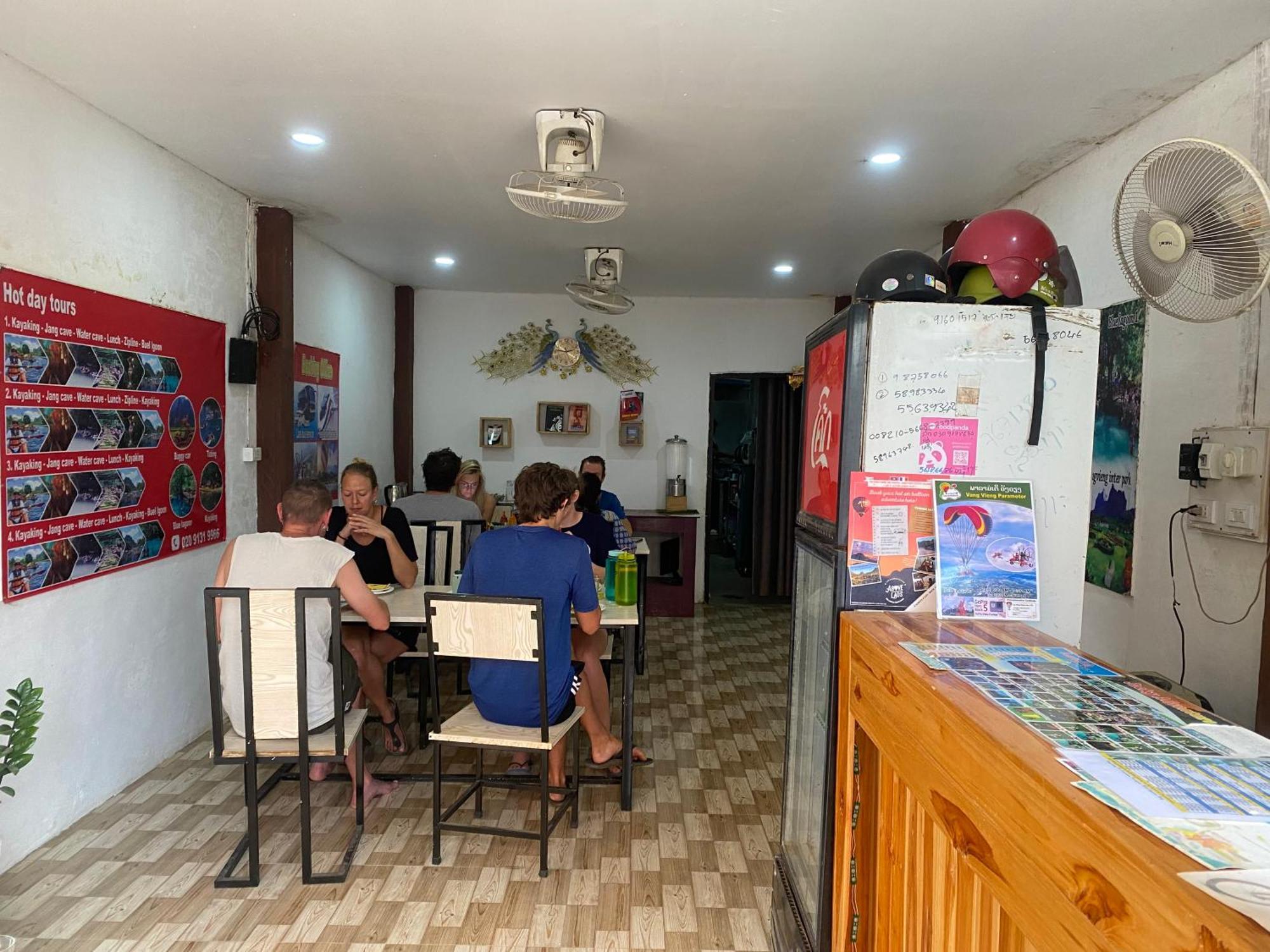 Vang Vieng Victory Hostel Exterior photo